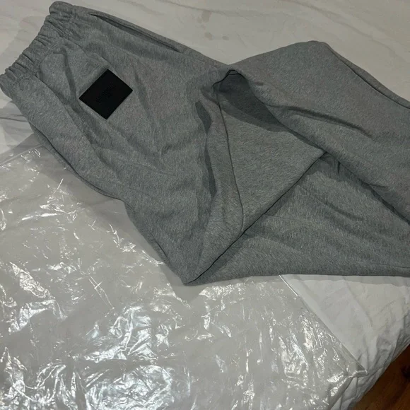 WELLDONE BRAND, SIZE WAIST 28, GREY COLOR SWEATPANNTS